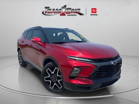 Used 2023 Chevrolet Blazer RS w/ Driver Confidence II Package FWD image 1