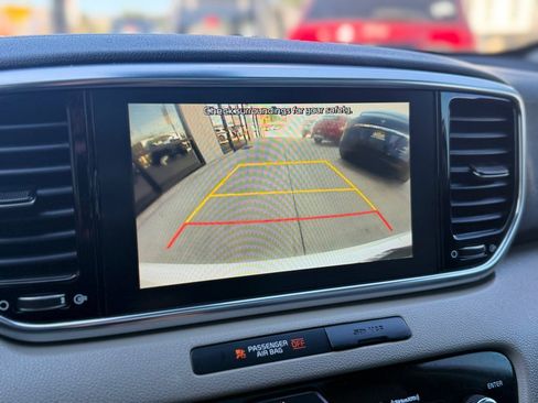 Used 2022 Kia Sportage EX w/ EX Technology Package image 43