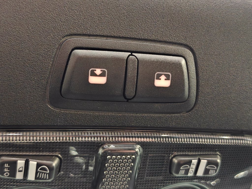 Used 2013 FIAT 500 Abarth w/ Comfort/Convenience Group FWD image 8