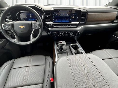 Used 2026 Chevrolet Silverado 1500 High Country w/ Technology Package image 6