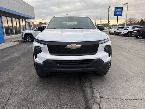 Used 2024 Chevrolet Silverado EV W/T image 3