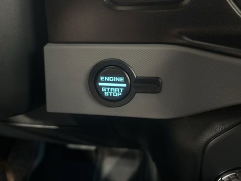 Certified 2022 Ford Bronco Black Diamond image 20