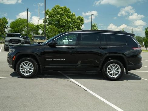 New 2026 Jeep Grand Cherokee L Laredo w/ MOPAR Finishing Package AWD/4WD image 4