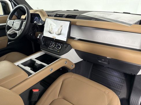 New 2026 Land Rover Defender 110 X-Dynamic SE image 34