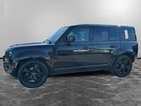 Used 2023 Land Rover Defender 110 V8 AWD/4WD image 2
