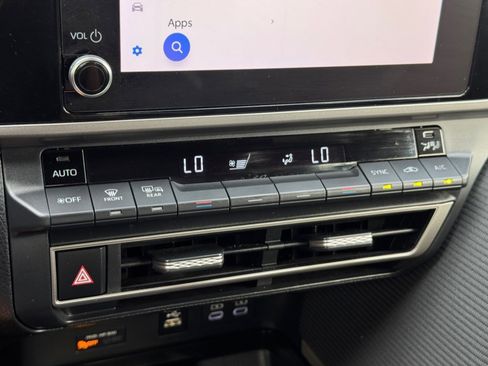 Used 2025 Toyota Camry SE FWD image 61