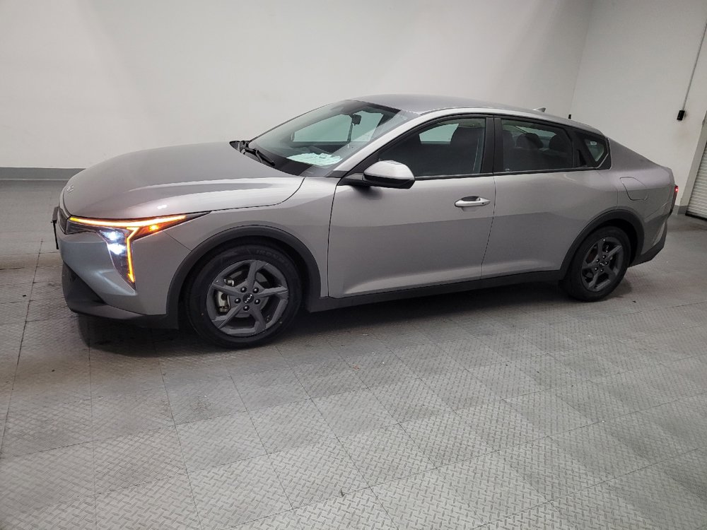Used 2025 Kia K4 FWD image 2