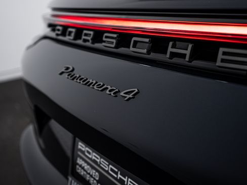 Certified 2022 Porsche Panamera 4 Platinum Edition image 26