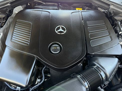 Used 2023 Mercedes-Benz GLC 300 image 42
