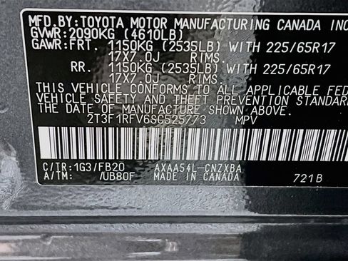 Used 2025 Toyota RAV4 LE AWD/4WD image 28