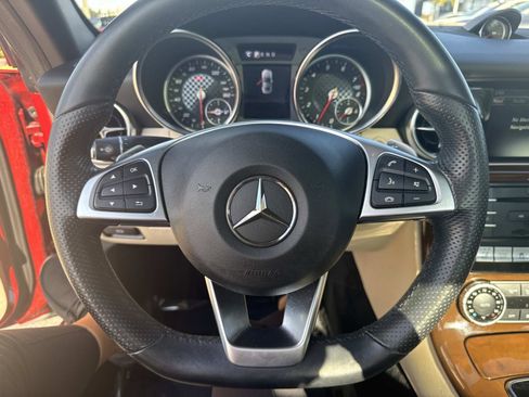 Used 2019 Mercedes-Benz SLC 300 image 22