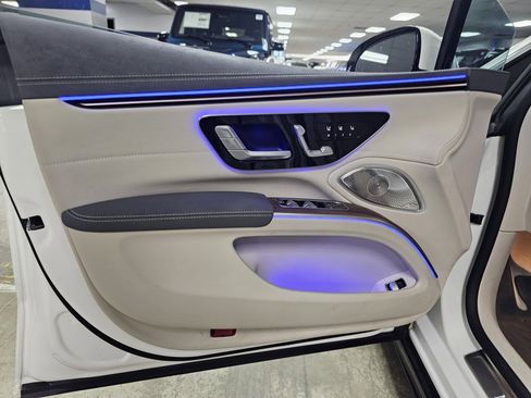 Used 2023 Mercedes-Benz EQS 580 4MATIC Sedan image 10