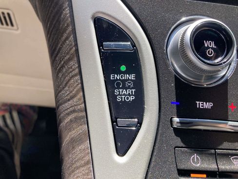 Used 2019 Lincoln Nautilus Select FWD image 25
