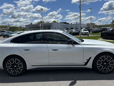 Used 2025 BMW i4 xDrive40i w/ M Sport Package AWD/4WD image 11
