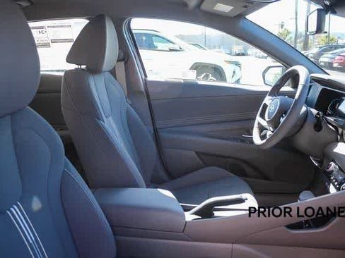 Certified 2025 Hyundai Elantra Sport FWD image 22