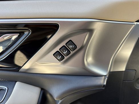 Used 2022 Subaru Outback Limited XT image 17