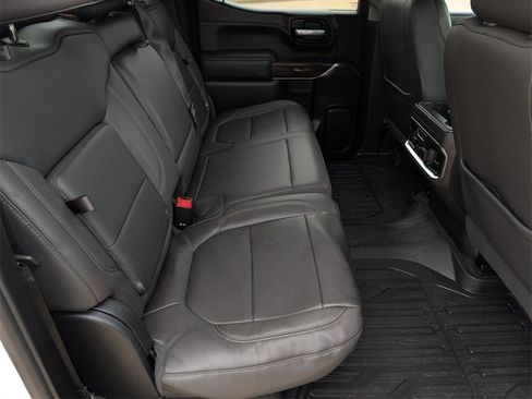 Used 2021 GMC Sierra 1500 SLT image 32