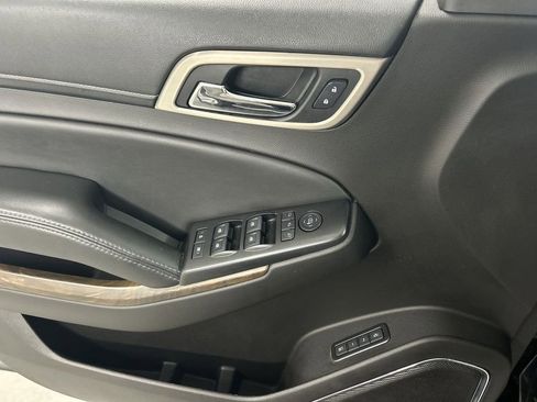 Used 2018 GMC Yukon Denali w/ Open Road Package image 11