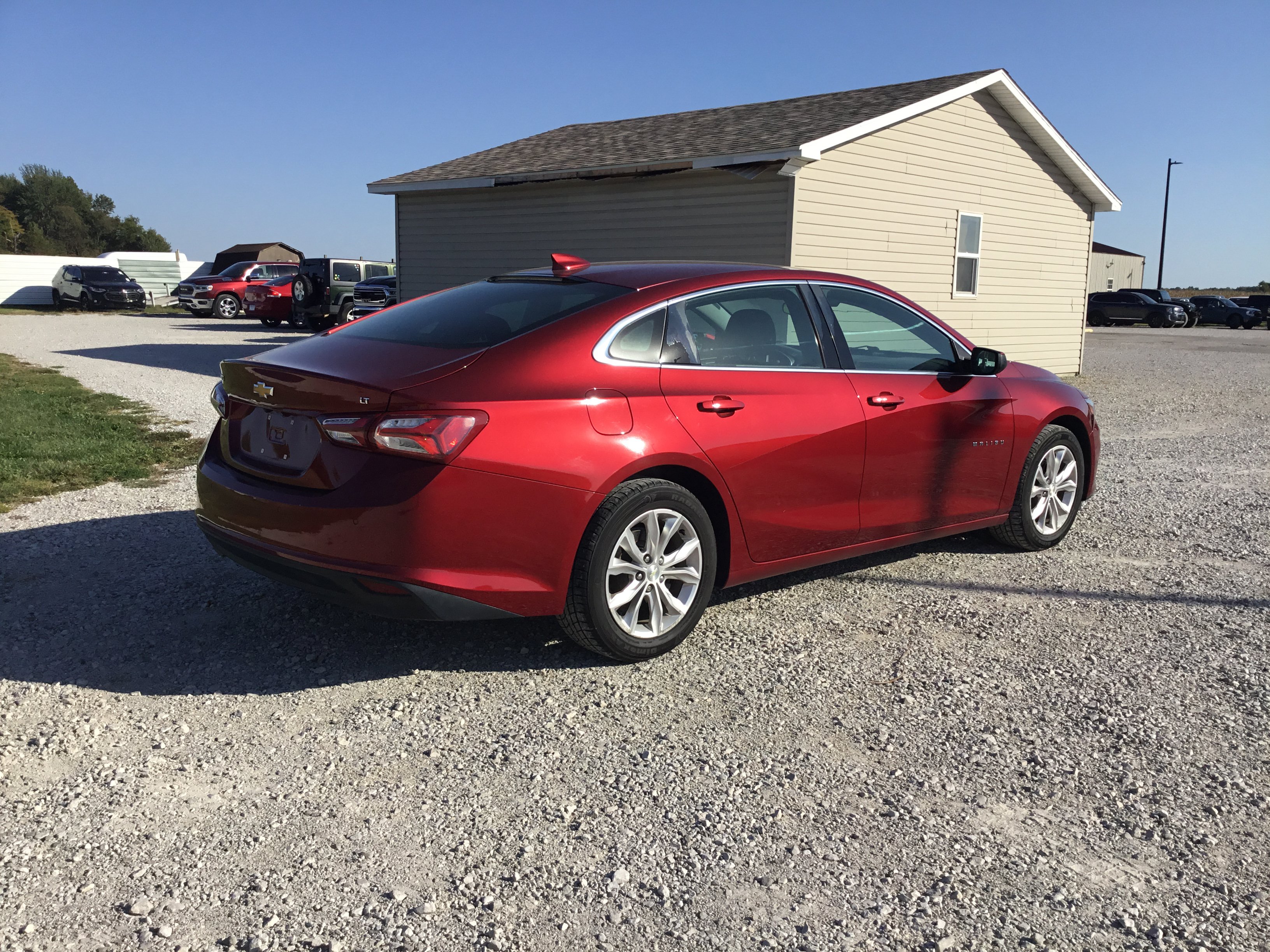 Used 2019 Chevrolet Malibu LT w/ Driver Confidence Package II FWD image 3