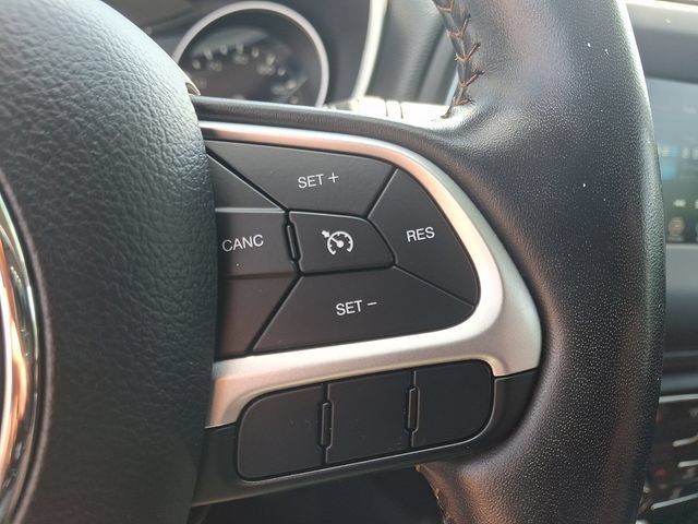Used 2020 Jeep Compass Latitude w/ Cold Weather Group AWD/4WD image 23
