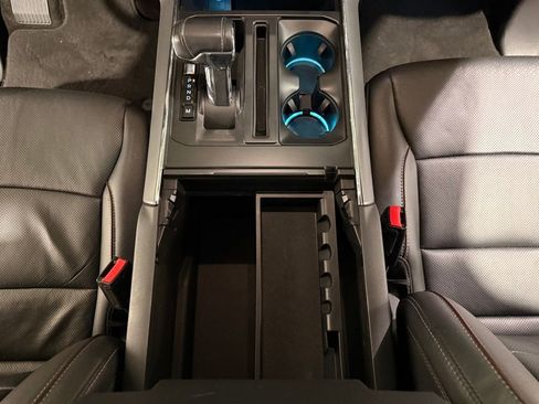 Used 2021 Ford F150 Lariat w/ Trailer Tow Package image 22