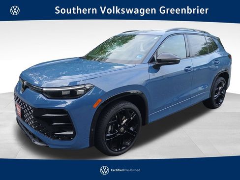Used 2026 Volkswagen Tiguan SE R-Line AWD/4WD image 1