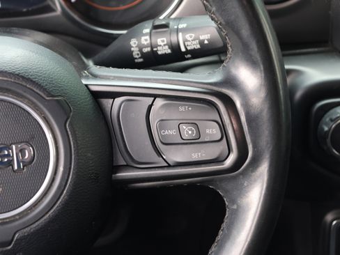 Used 2022 Jeep Wrangler Unlimited Sport w/ Sun And Sound Package AWD/4WD image 21