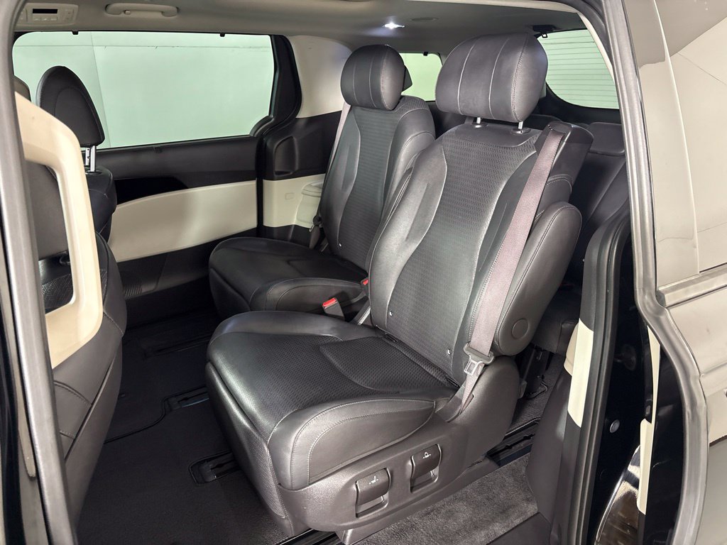 Used 2024 Kia Carnival SX Prestige FWD image 26