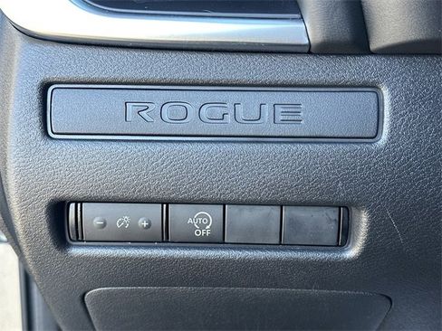 Certified 2023 Nissan Rogue S image 15
