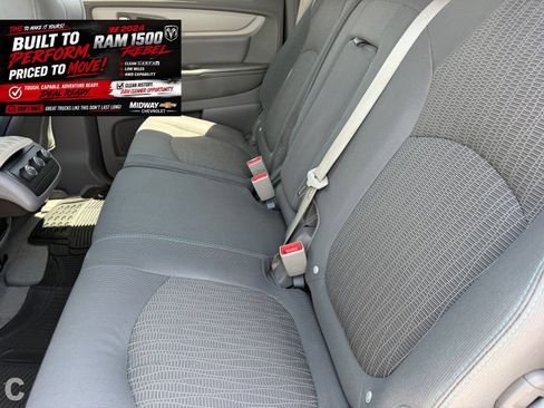 Used 2016 Chevrolet Traverse LS w/ LPO, 'HIT The Road' Package FWD image 9
