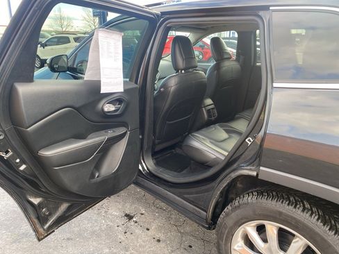 Used 2015 Jeep Cherokee Limited w/ Luxury Group image 15