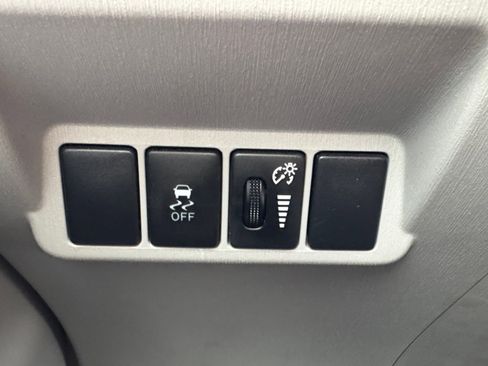 Used 2017 Toyota Prius V Five image 20