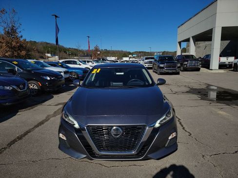 Used 2021 Nissan Altima 2.5 SV w/ SV Premium Package image 8