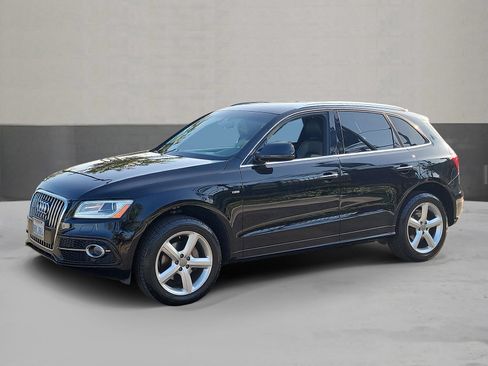 Used 2017 Audi Q5 2.0T Premium Plus w/ Technology Package AWD/4WD image 1