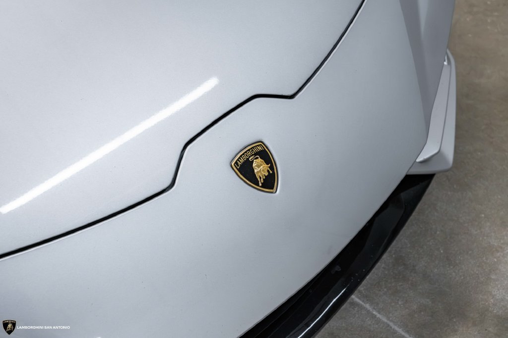 Used 2020 Lamborghini Huracan EVO AWD/4WD image 23
