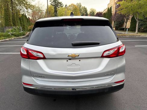 Used 2018 Chevrolet Equinox LT image 6