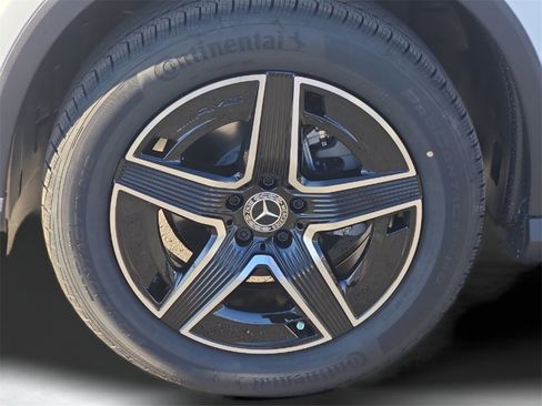 New 2026 Mercedes-Benz GLC 300 image 8