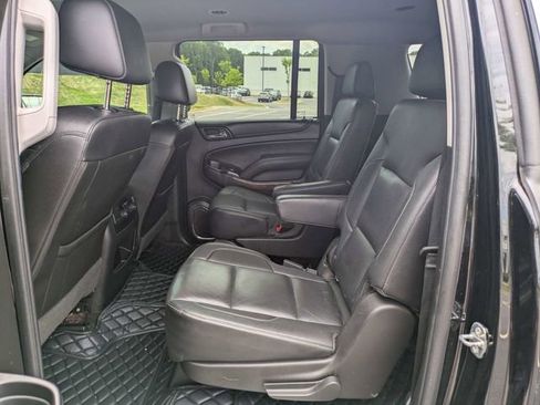Used 2018 Chevrolet Suburban Premier RWD image 16