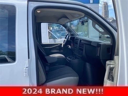 Used 2024 Chevrolet Express 2500 w/ Driver Convenience Package image 24