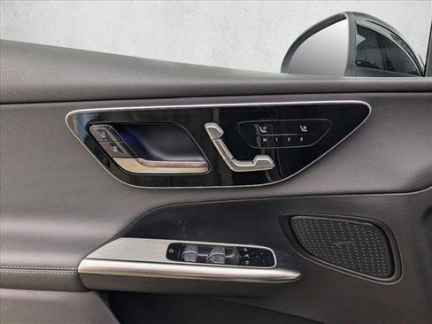 Certified 2026 Mercedes-Benz GLC 300 image 4