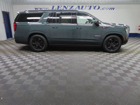 Used 2026 GMC Yukon XL AT4 Ultimate AWD/4WD image 2
