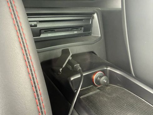 Used 2019 Lamborghini Huracan LP 580-2 RWD image 38