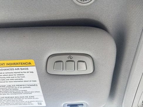Used 2023 Ford Explorer XLT RWD image 22
