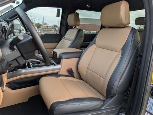 New 2026 Ford F250 Lariat w/ FX4 Off-Road Package image 24