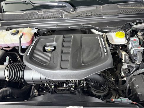 Used 2025 RAM 1500 Limited AWD/4WD image 33