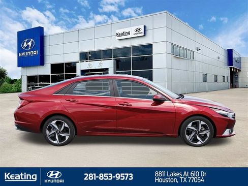 Certified 2023 Hyundai Elantra Limited w/ Cargo Package FWD image 4