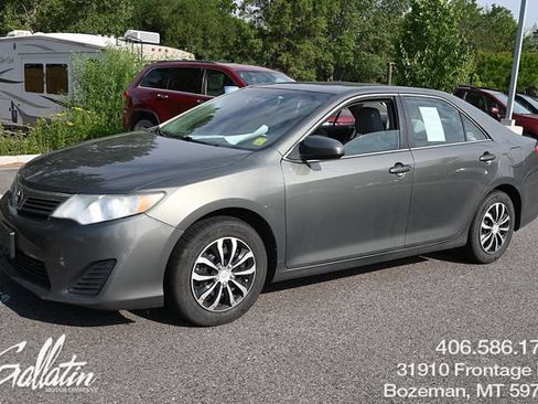 Used 2012 Toyota Camry FWD image 1