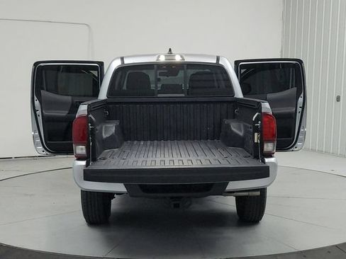 Used 2022 Toyota Tacoma SR AWD/4WD image 14