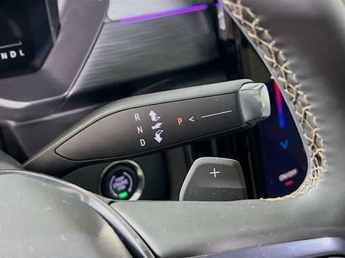 New 2026 GMC Acadia AT4 w/ Luxury Package AWD/4WD image 14