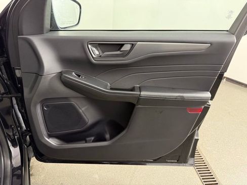 Used 2024 Ford Escape Active image 24